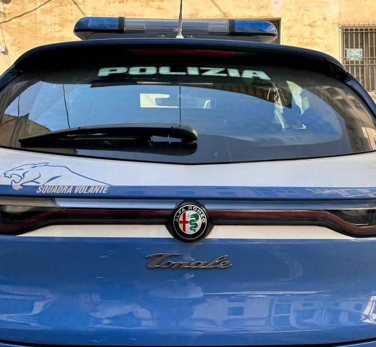 Maltratta la madre e torna a casa, preso dopo aver preso a calci la porta