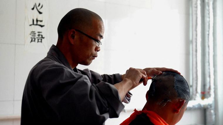 Il taglio di capelli non va bene? A scuola in Cina non si entra