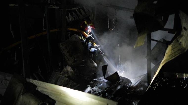 Raid russi su Kiev e Odessa, almeno 12 morti. Un drone danneggia un valico di frontiera co...