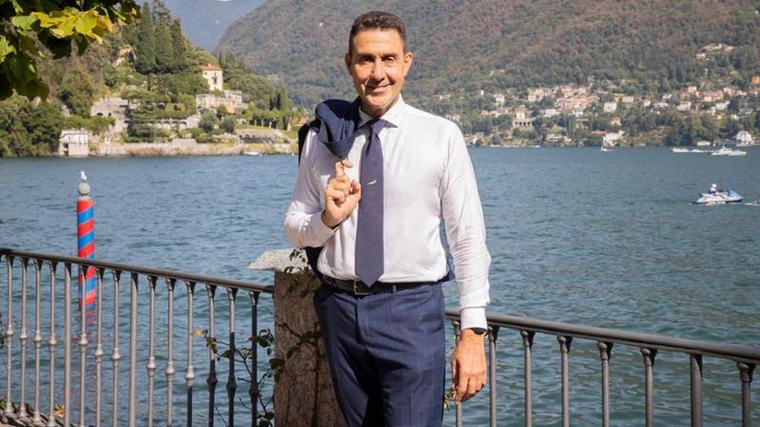 Doppiopetto, vino rosso e porcini. L’ex parà alla conquista dei salotti
