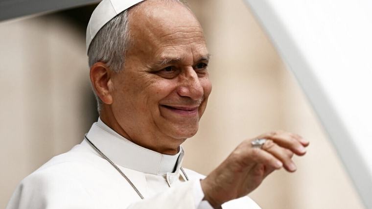 Leone XIV: "Non affidiamo alle macchine le decisioni sulla vita umana"