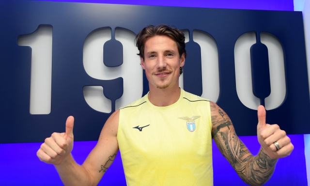 Lazio, ecco i nuovi. Frattesi: "All’Inter stavo male di testa". E Pinamonti vuole la doppia cifra