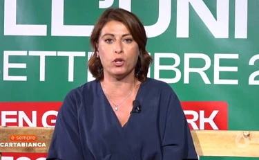 Meloni, la rosicata della Piccolotti: "Brava a restare attaccata alla poltrona"