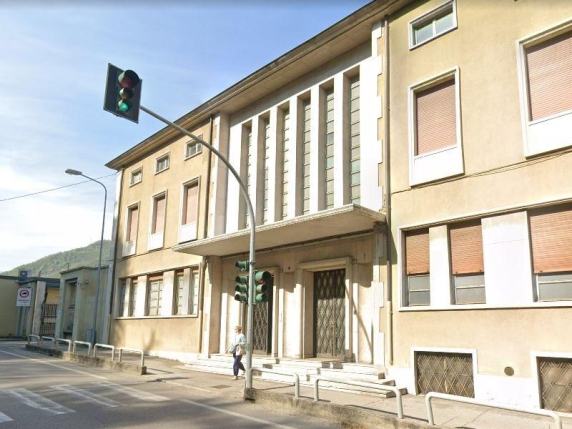 Valentino verso il trasferimento in Piemonte: a rischio 83 lavoratori della logistica