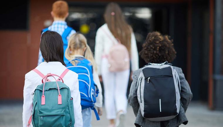 Primo giorno di scuola, chi torna tra i banchi oggi 7 settembre
