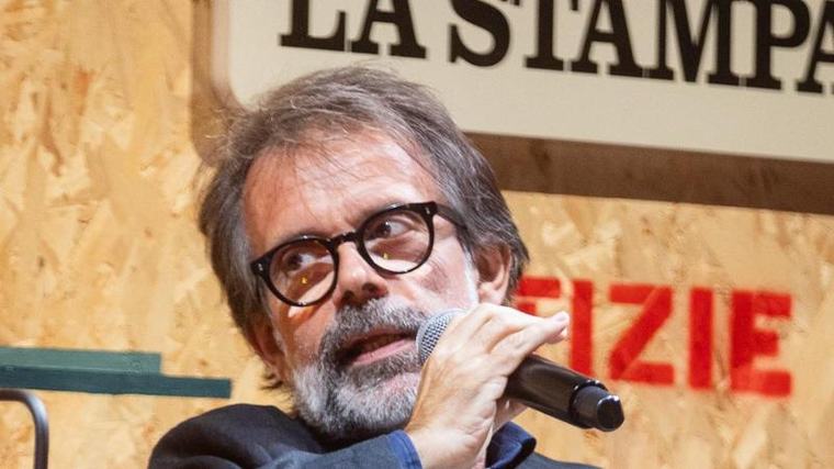 La ricetta di Guido Catalano: “L’amore strappa un sorriso anche quando è triste”