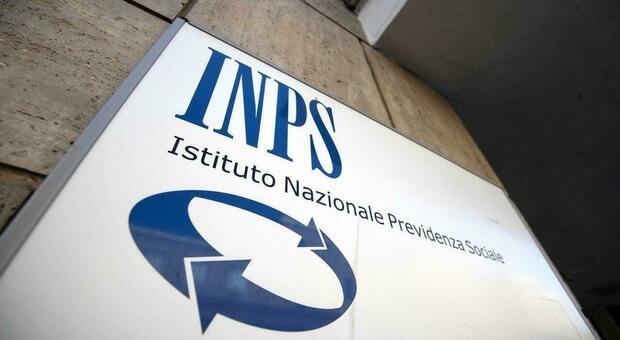 Pensione anticipata ordinaria, dal 2027 cambiano i requisiti: le novità per uomini e donne