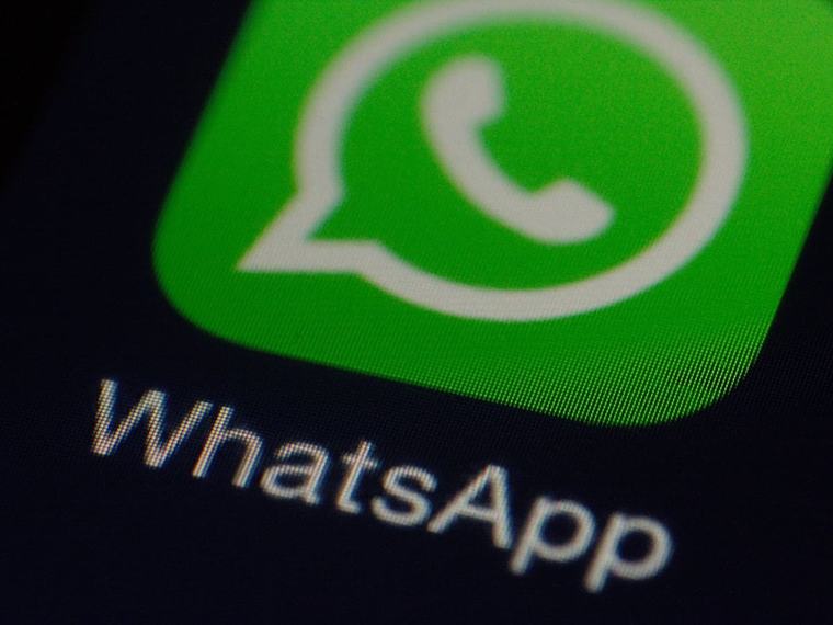 Sicurezza su WhatsApp: un’allerta automatica ci difenderà dai messaggi ingannevoli