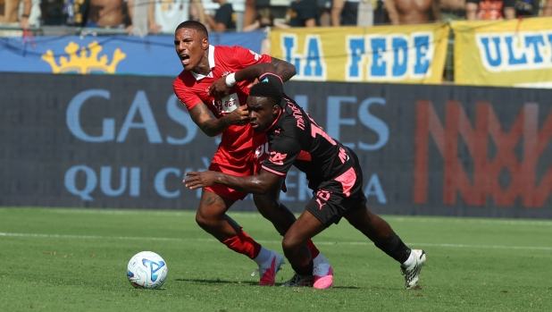 Un gol per tempo, Parma e Monza non si fanno male: Robinson e Lontani fissano l'1-1