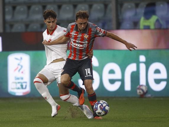 Cremonese-Padova 3-1, prima sconfitta dei biancoscudati puniti dall'ex Bonazzoli