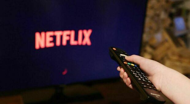Netflix da mercoledì 6 maggio smetterà di funzionare su queste tv e smartphone: l'elenco completo di tutti i device