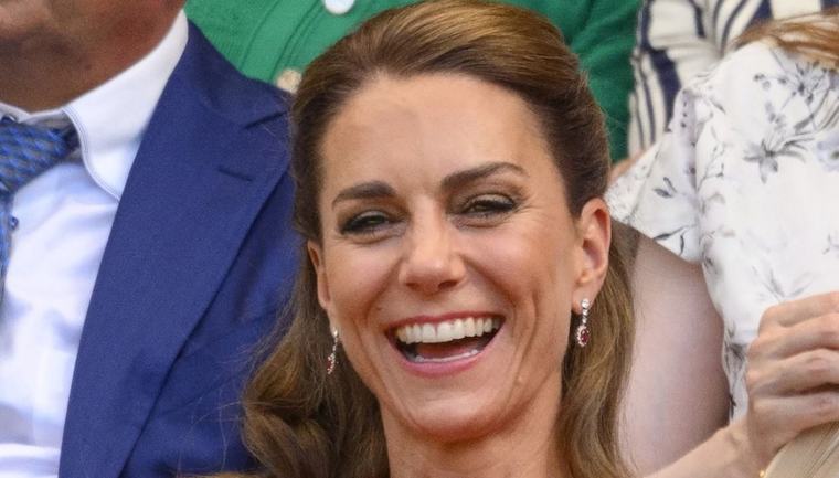 Le sneakers Veja in offerta sono le scarpe che vedremo ovunque questo autunno (e sono le preferite di Kate Middleton)
