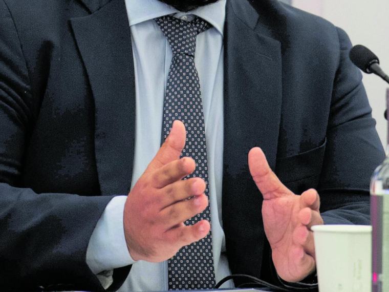 “De Rosa ha violato le regole Ue”. Il dirigente Pd rischia il posto