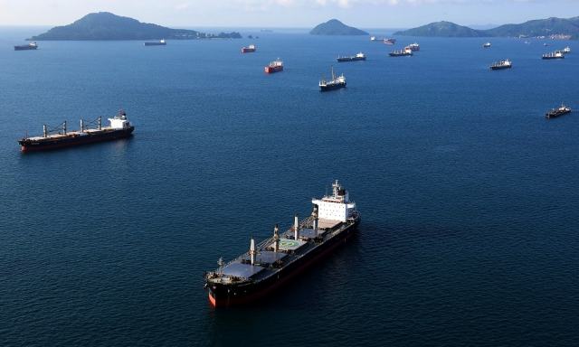 Pedaggio record nel Canale di Panama: 5,3 milioni per saltare la fila