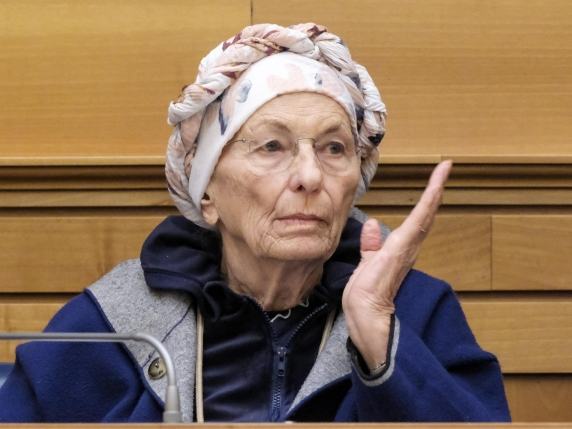 Emma Bonino ricoverata a Roma, trasportata in ospedale in codice rosso. Il medico: «Peggiorata la situazione respiratoria»