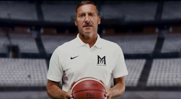 Francesco Totti si dà al basket con Maxima Roma: «Volevo nuovi stimoli, daremo ai romani una squadra da sostenere»
