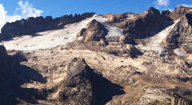 Caldo, l'estate più torrida: abbattuto il record del 2003. In Marmolada solo due notti sotto zero. Ed è scomparso il permafrost