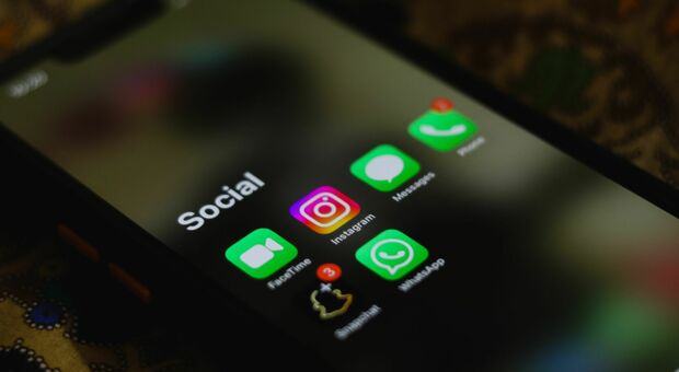 Whatsapp, account in pericolo per gli attacchi "zero click": cosa sono e come evitarli