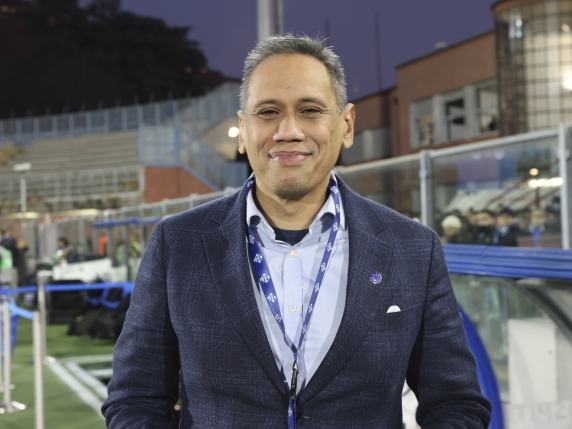 Como, tutto esaurito per l’esordio in Champions: il presidente Suwarso e i dirigenti lasciano il posto in tribuna per i tifosi
