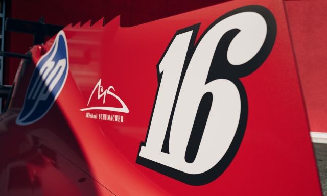 La Ferrari svela la livrea dedicata a Schumacher per Monza: la F310, sette stelle e...