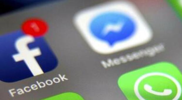 Facebook down, accesso bloccato e problemi di login: cosa sta succedendo alle piattaforme Meta