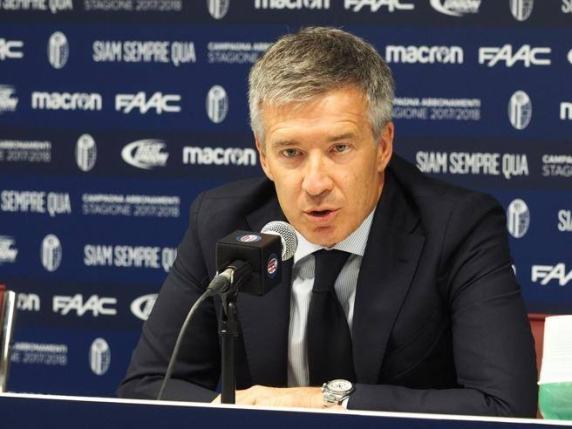 Fenucci e il mercato del Bologna: «Cessioni necessarie per riequilibrare il bilancio. Abbiamo provato a convincere Rowe a restare, ma da lui segnali di nervosismo»