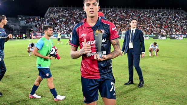 Cagliari-Lecce, le pagelle: Maldini decide la sfida e merita 7. Stulic combina poco, 5