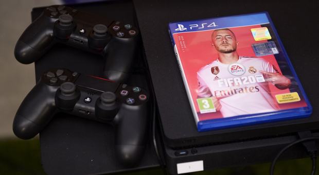 PlayStation, addio ai giochi fisici: Sony dice stop ai dischi dal 2028, cosa cambia per i giocatori