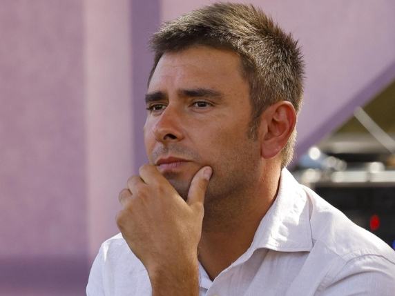 Cosa è successo a Di Battista a Cuba: la crisi mentre andava all'aeroporto, l’intervento nella notte: «Operazione riuscita, ma il rientro è rinviato»