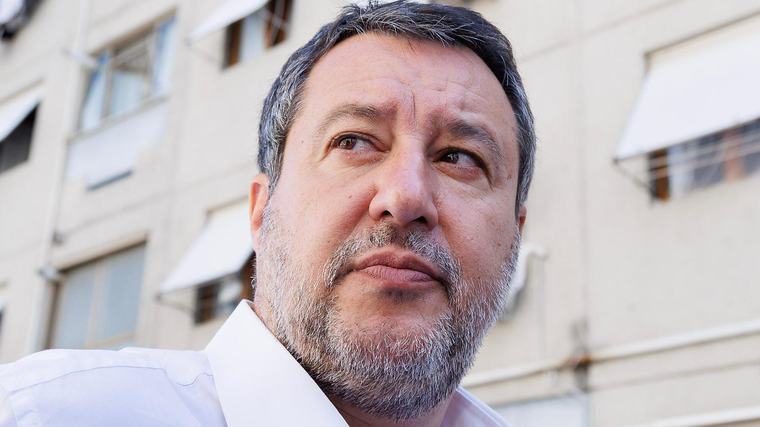 Lega, Salvini prende le distanze da Zaia sul fine vita