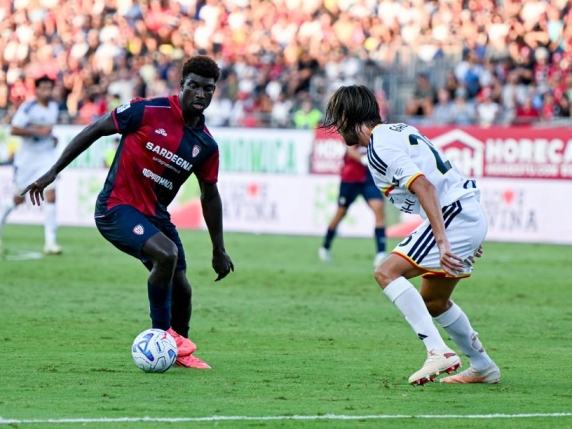 Il Lecce battuto a Cagliari: la reazione dei giallorossi arriva troppo tardi, seconda sconfitta di fila