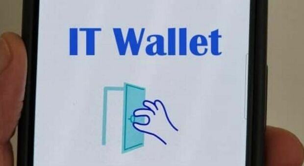 IT Wallet, il portafoglio digitale diventa operativo: documenti sull?app IO