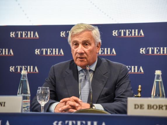 Tajani: «Sono contro il diritto di veto in Europa ma non lo posso sostenere perché il governo non è d’accordo»