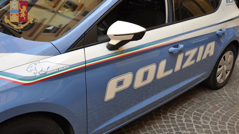 Uccide di botte la madre, arrestato il figlio di 16 anni
