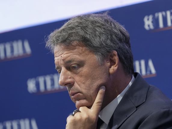 Renzi, gli attacchi di Conte e i sospetti sulla sua candidatura: vogliono regolare i conti con me