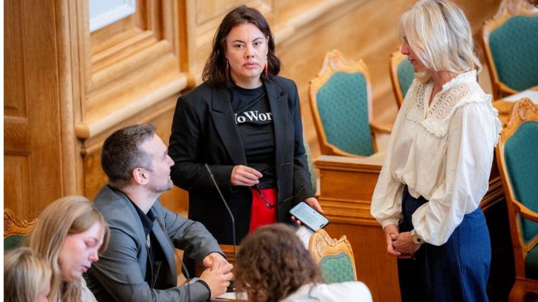 La Danimarca risarcisce le donne groenlandesi 'costrette' a non procreare