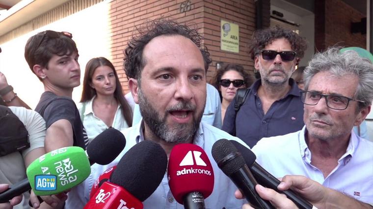 Report, l'inviato Procaccianti dopo il vertice Rai: "Nessun nome, vogliamo andare in onda a novembre"