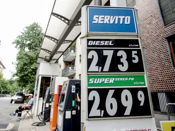 Taglio accise sul diesel, verso proroga al 10 settembre: poi le misure per i redditi più bassi