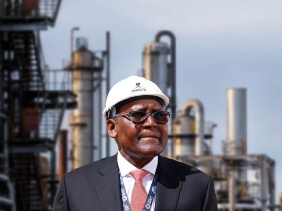 Carburanti, Dangote raddoppia la produzione e sbarca in Borsa: la raffineria nigeriana sostituirà il Golfo?