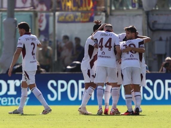 Mandragora e Adams ribaltano la Fiorentina, prima vittoria per il Torino